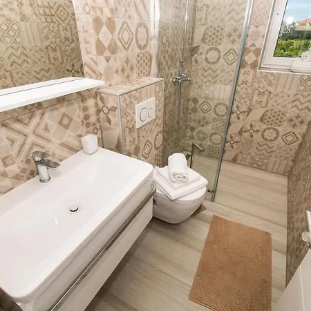 Neva Holiday home Vodice
